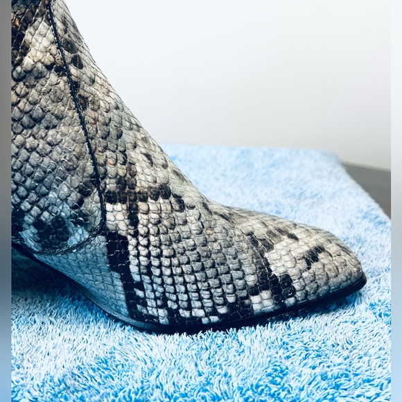 ELENA IACHI- SNAKE PRINT ANKLE BOOTS IN A SILVER, DARK GREY, A TOUCH OF BLACK - Picture 7 of 16